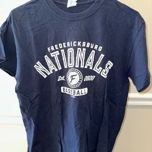 Gildan Fredericksburg Nationals Navy Blue T-Shirt Size Medium